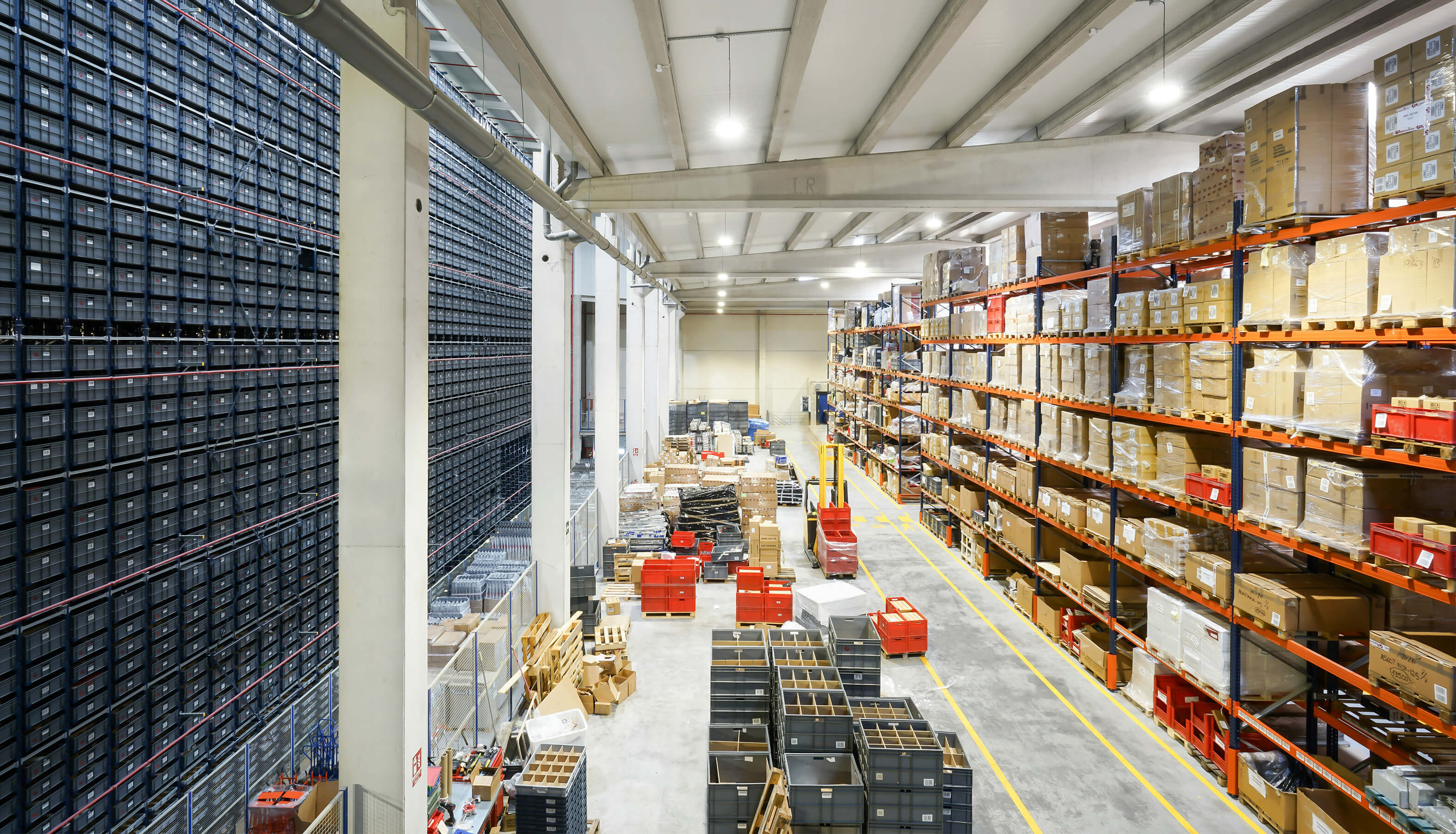 Storage-Type Distribution Centers